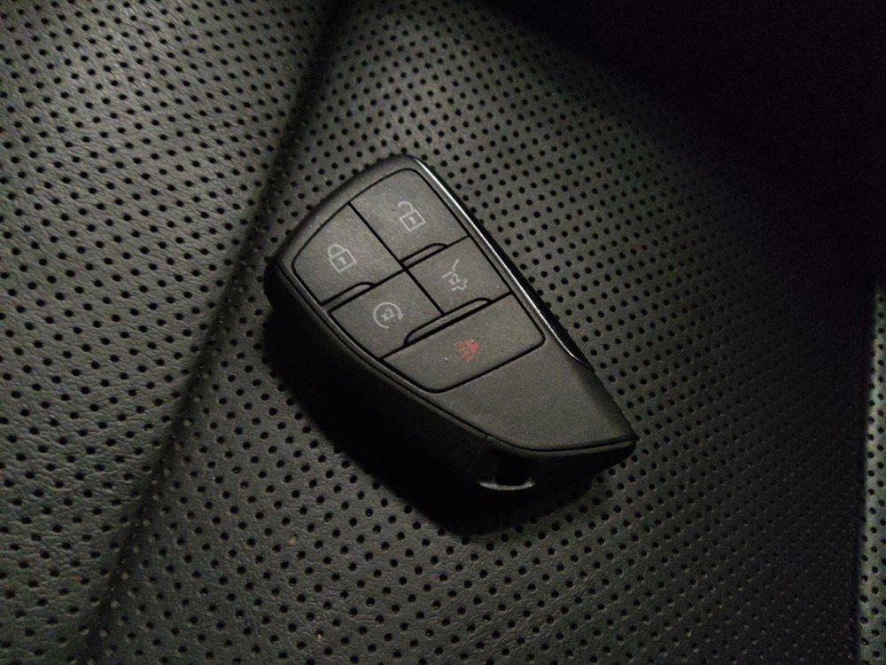 Used 2021 Buick Envision Essence w/ Technology Package I image 32