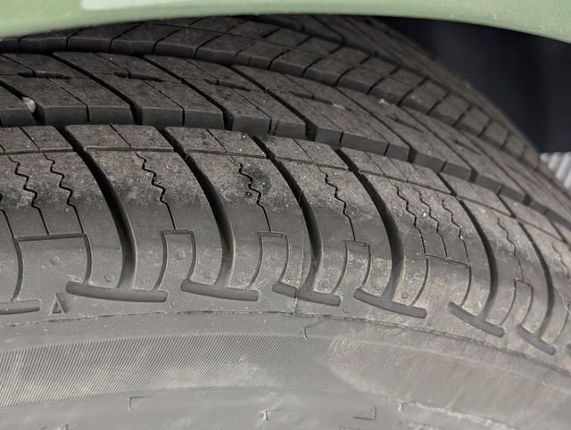 Used 2023 Dodge Challenger R/T RWD image 7