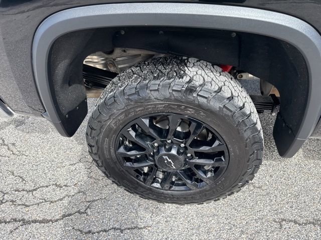 Used 2025 Chevrolet Silverado 2500 LTZ w/ LTZ Premium Package image 55