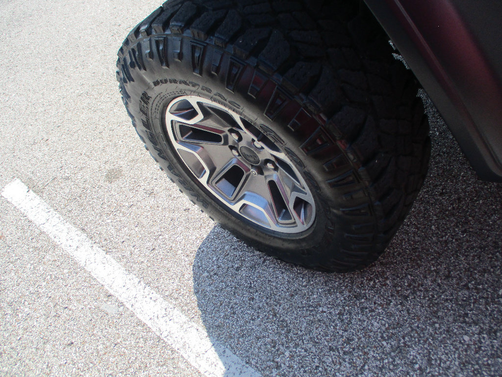 Used 2019 Jeep Wrangler Sport AWD/4WD image 21