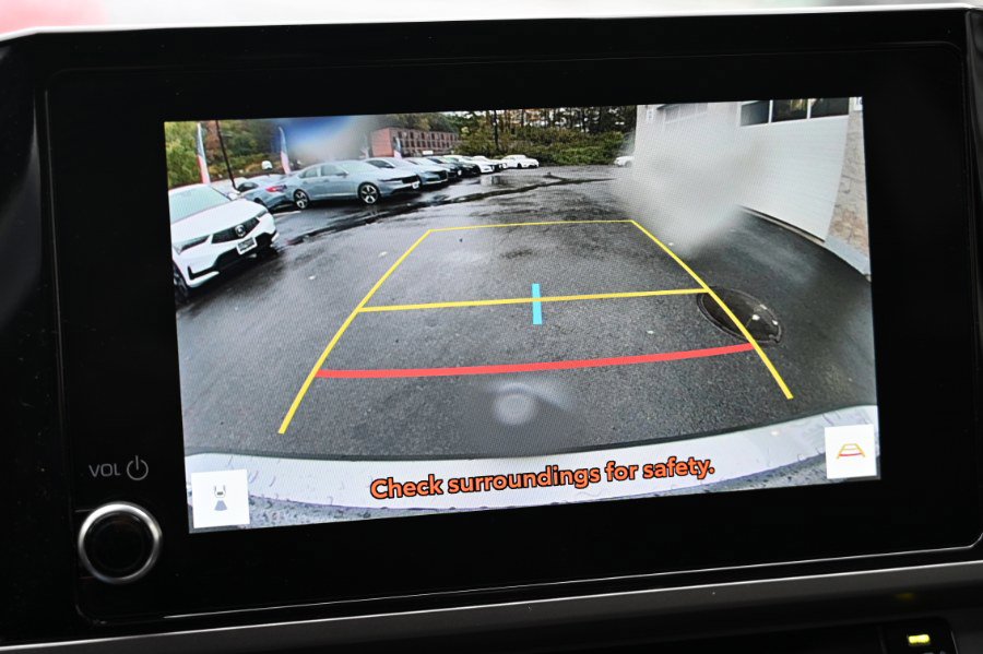 Used 2025 Toyota Camry SE image 20