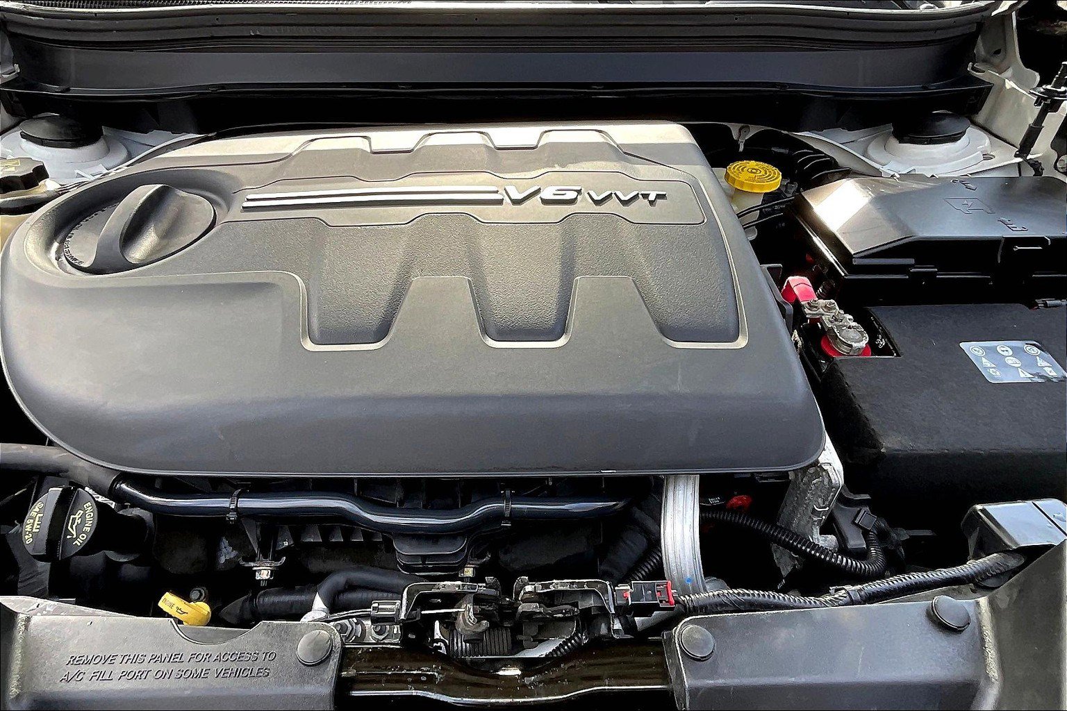 Used 2016 Jeep Cherokee Latitude w/ Cold Weather Group image 9