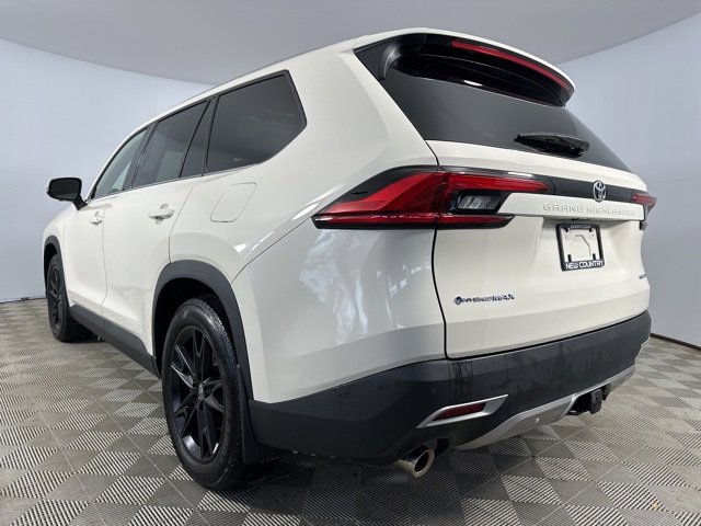 Used 2024 Toyota Grand Highlander AWD Hybrid image 5