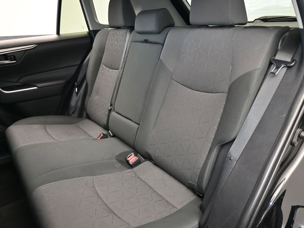 Used 2024 Toyota RAV4 XLE image 33