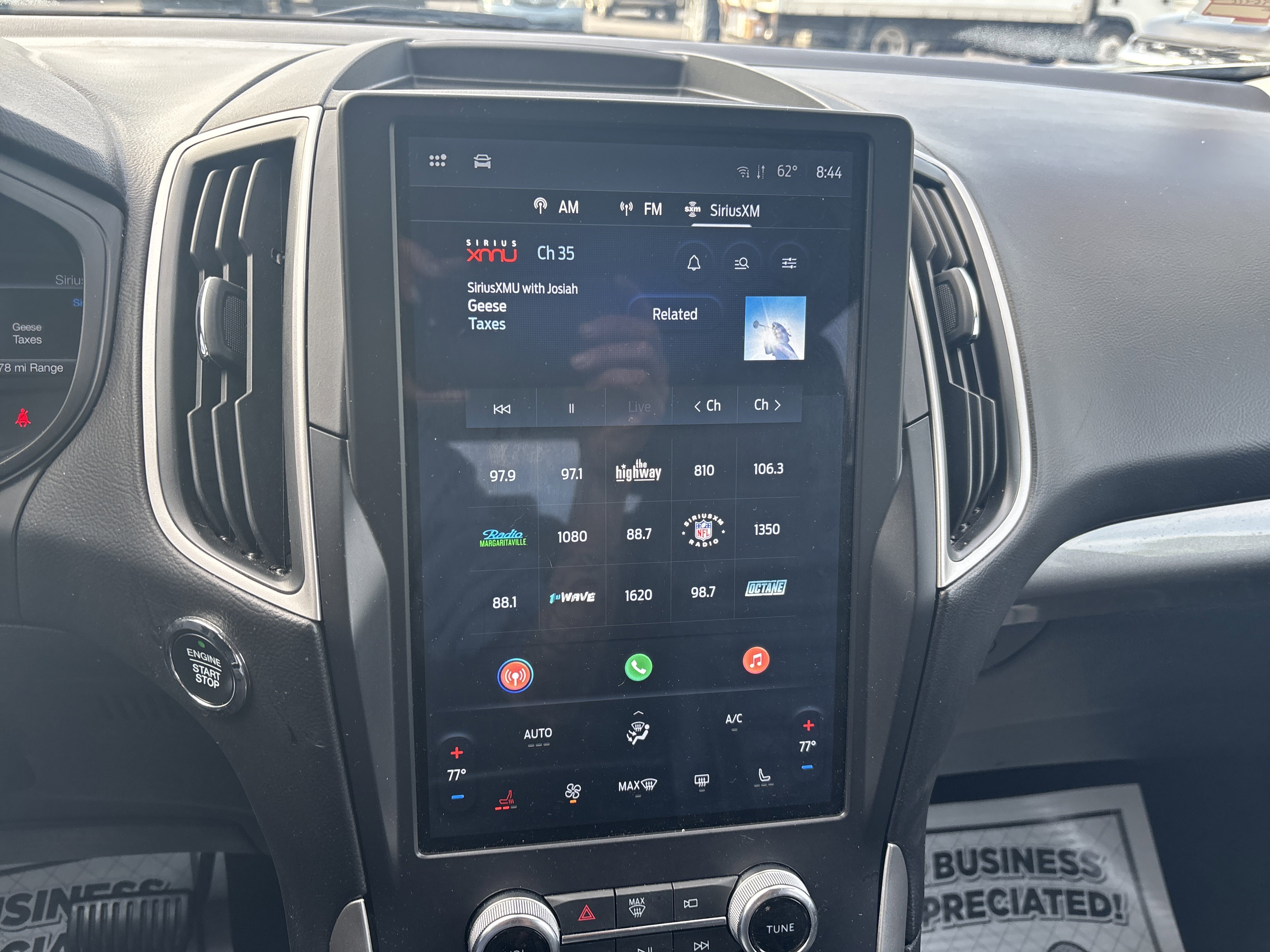 Used 2024 Ford Edge SEL image 26