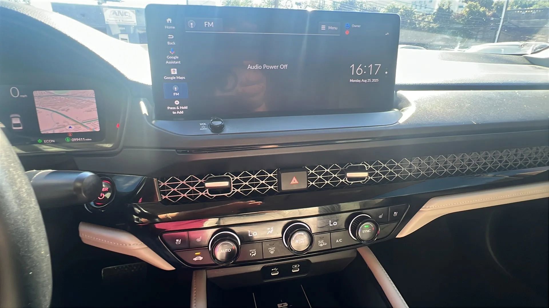 Used 2023 Honda Accord Touring image 15