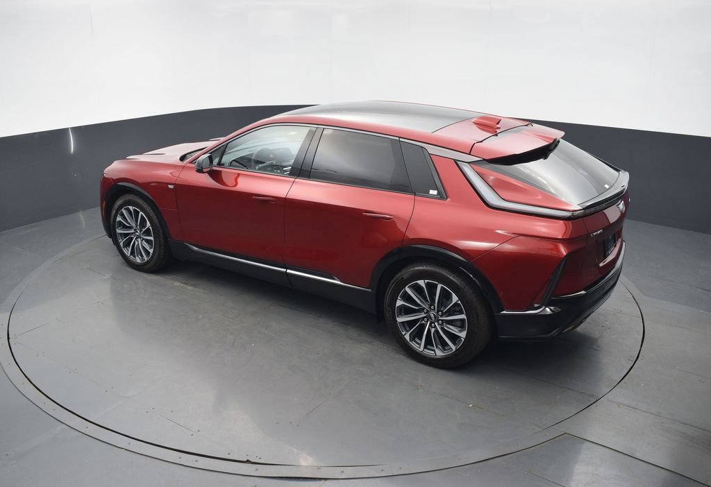 Certified 2024 Cadillac Lyriq Sport AWD/4WD image 38