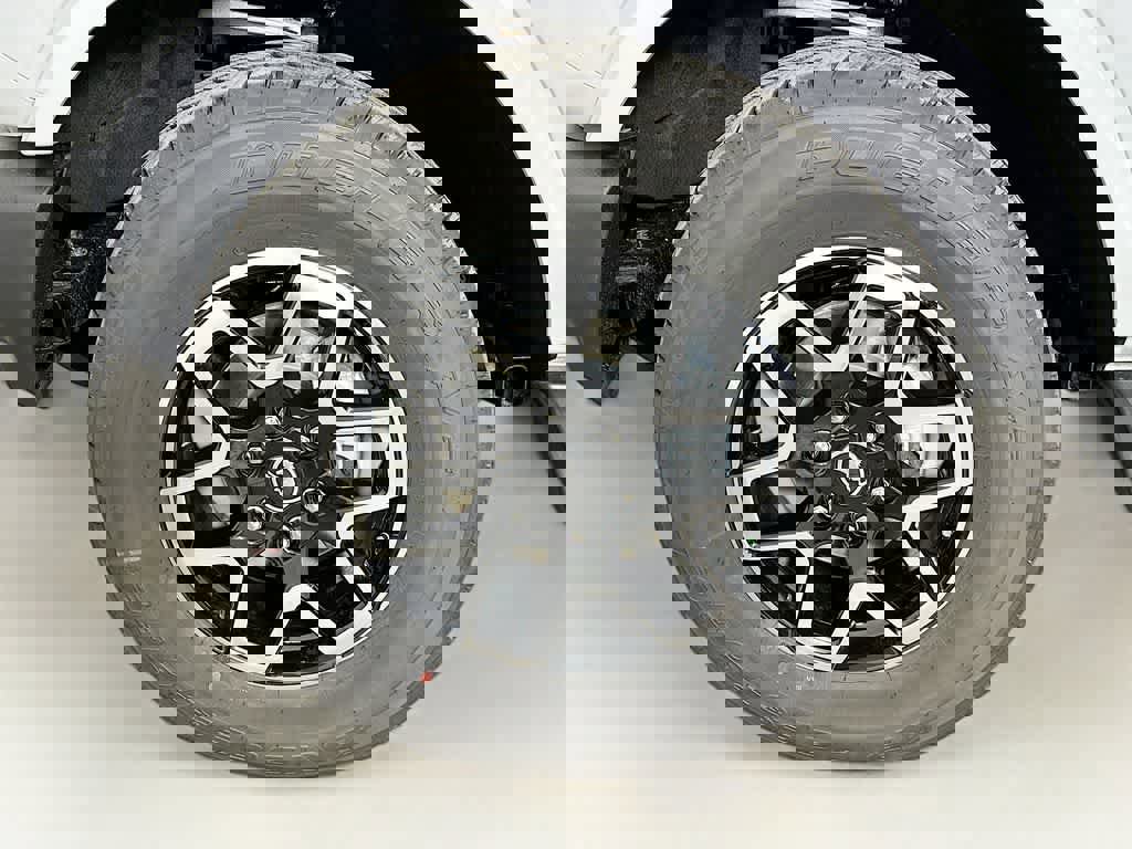 New 2026 Ford Bronco Outer Banks AWD/4WD image 8