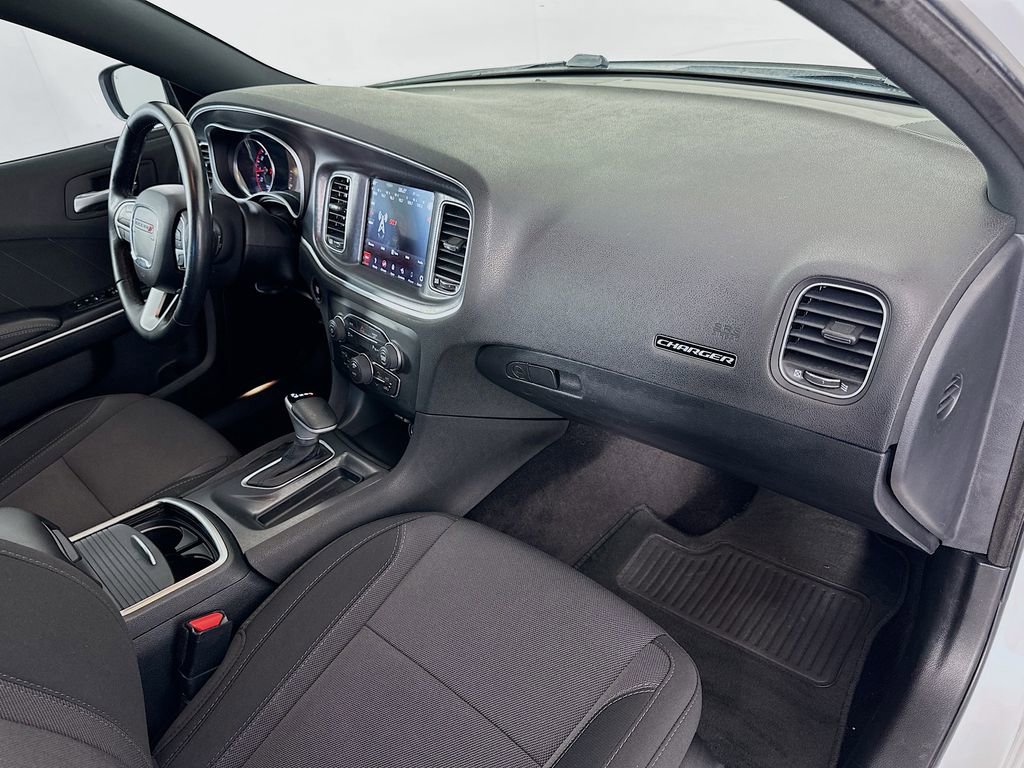 Used 2018 Dodge Charger SXT Plus image 28