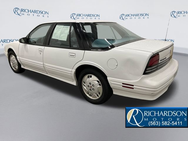 Used 1995 Oldsmobile Cutlass Supreme SL image 3