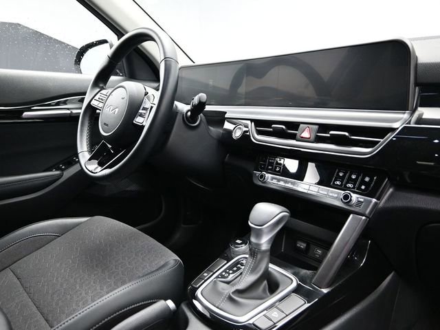 Used 2025 Kia Seltos S FWD image 17