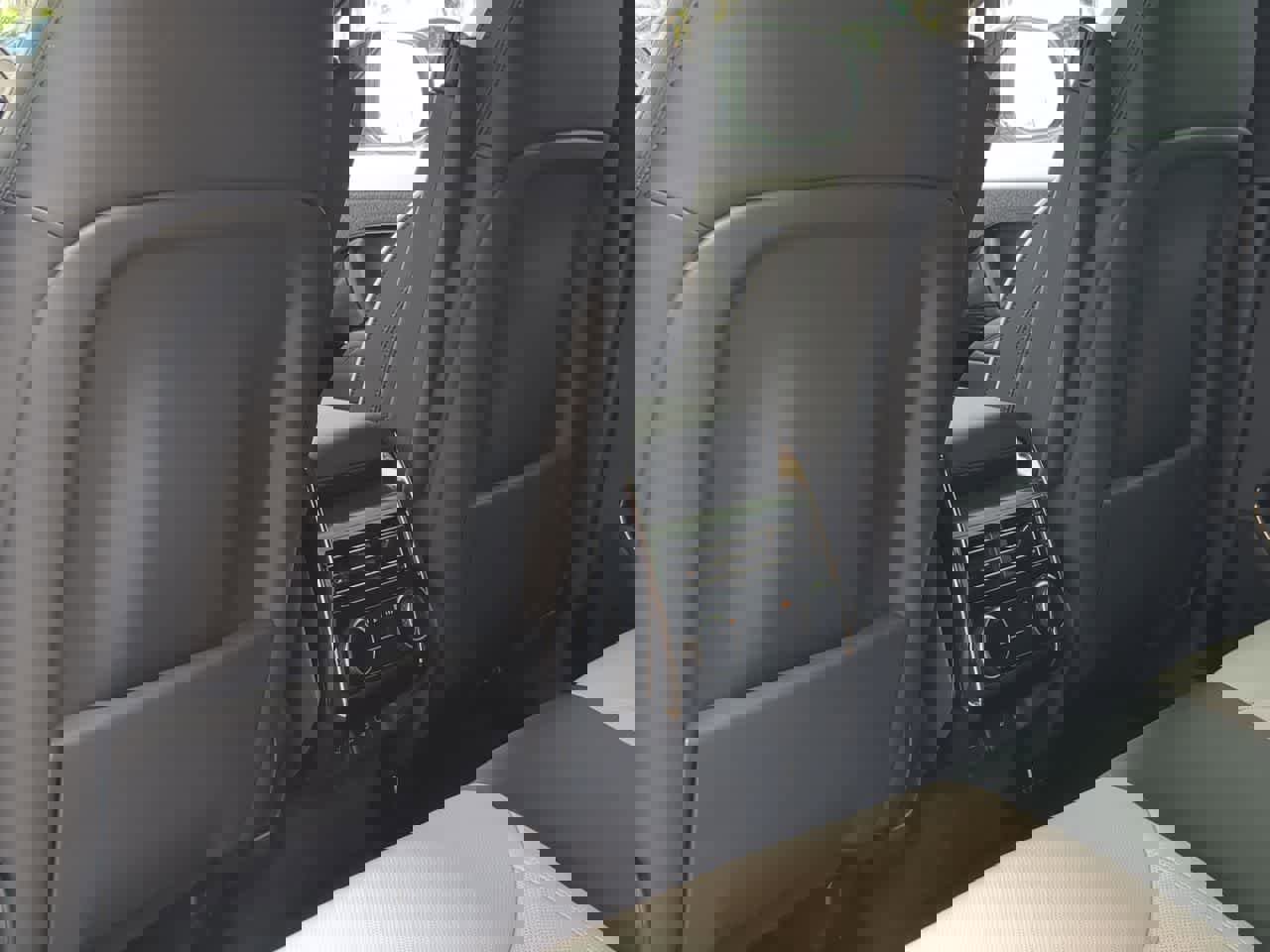 Certified 2025 Land Rover Range Rover Sport Dynamic SE image 19