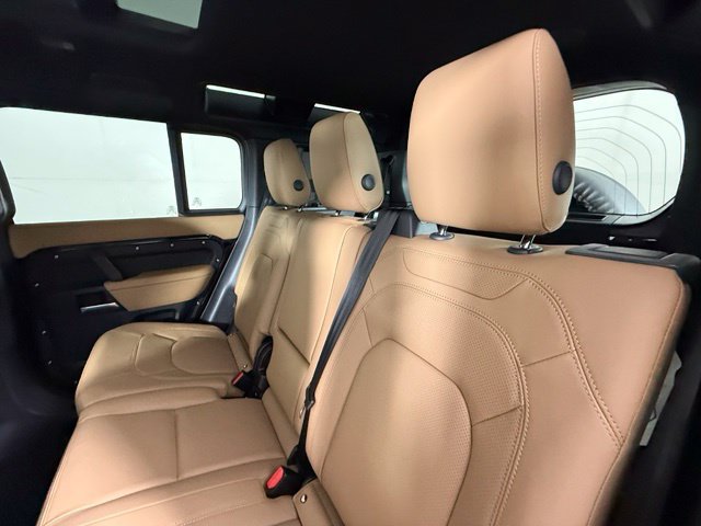 New 2026 Land Rover Defender 110 X-Dynamic SE AWD/4WD image 26