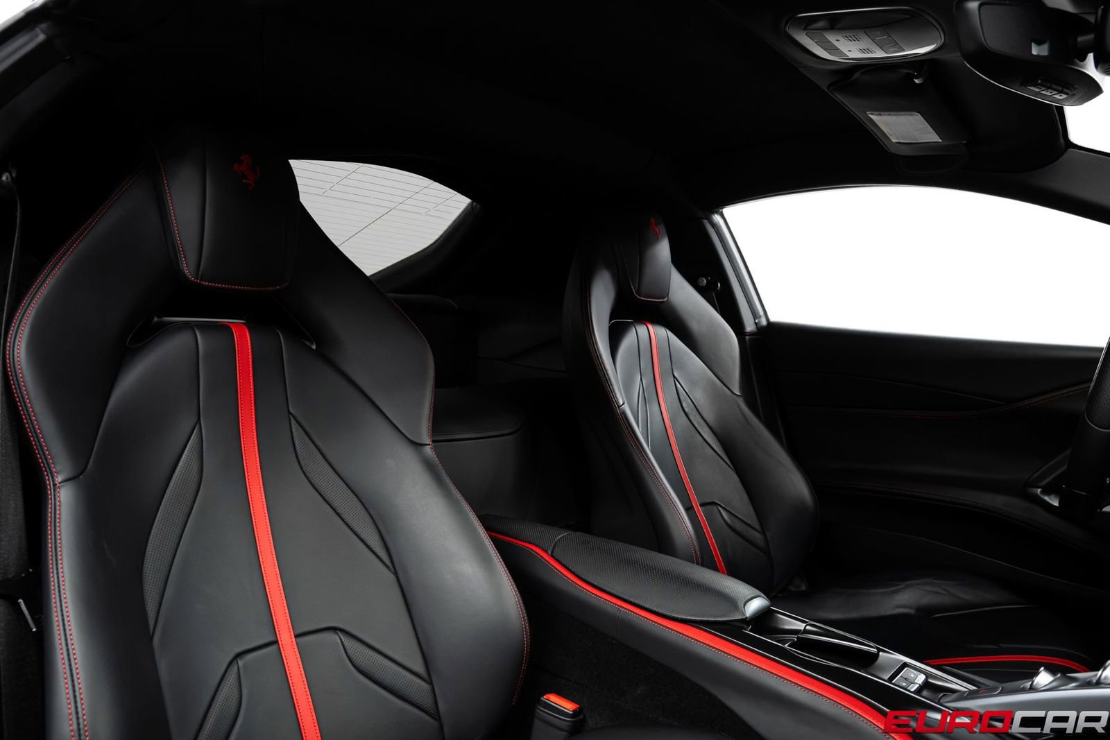 Used 2020 Ferrari 812 Superfast RWD image 37