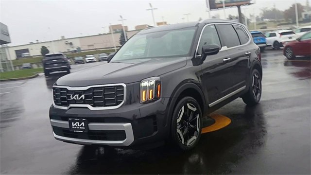 New 2025 Kia Telluride S image 6