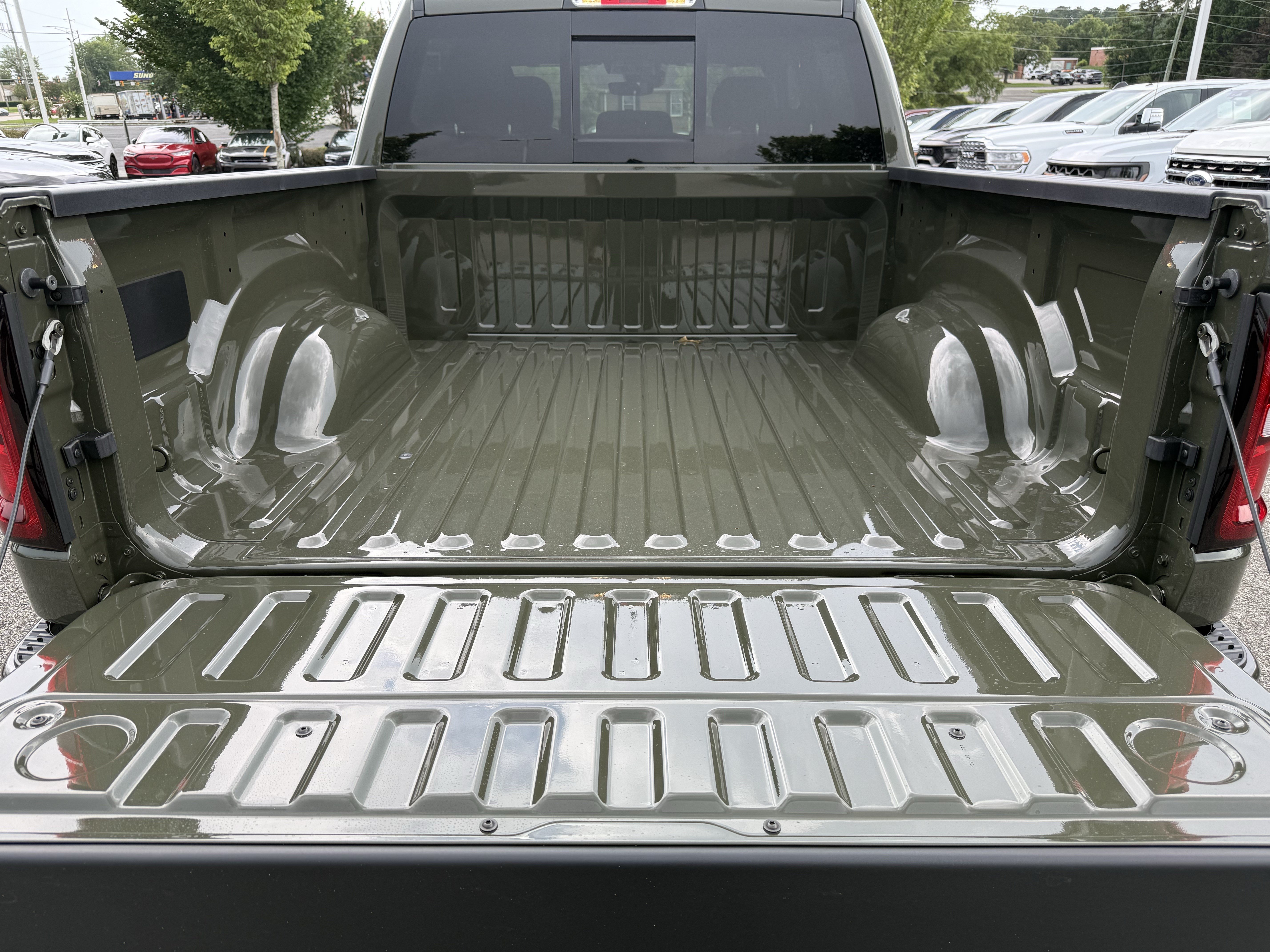 New 2026 RAM 1500 Big Horn w/ Night Edition AWD/4WD image 31