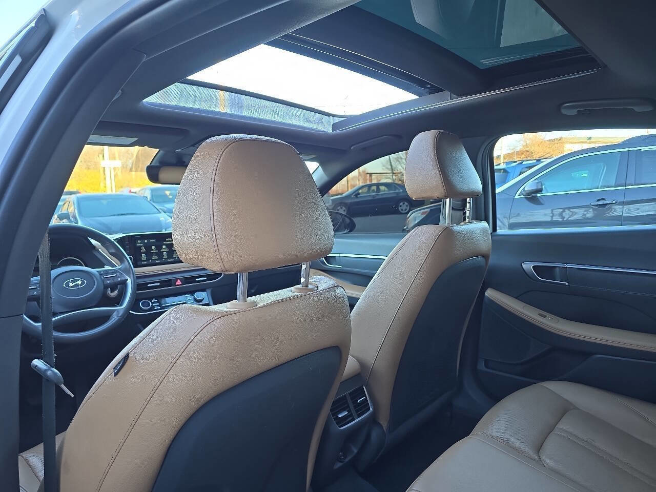 Used 2021 Hyundai Sonata Limited image 10