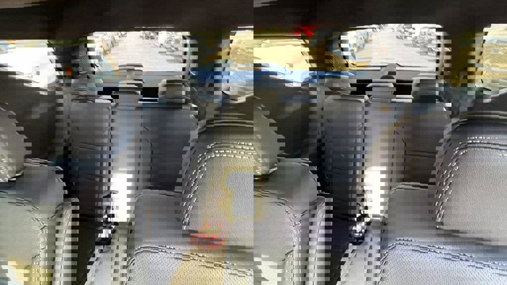 New 2026 Chevrolet Traverse LT w/ Sun and Wheel Package image 18