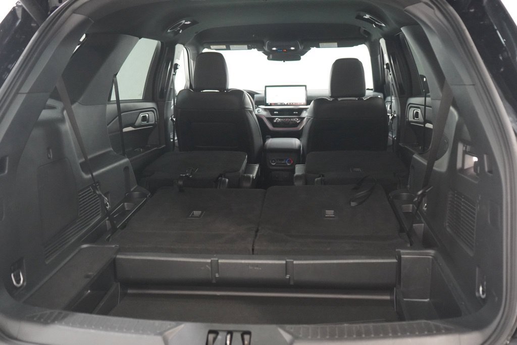 Used 2025 Ford Explorer ST-Line AWD/4WD image 52