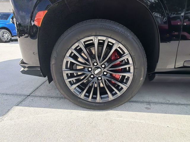 Certified 2023 Cadillac Escalade V AWD/4WD image 18