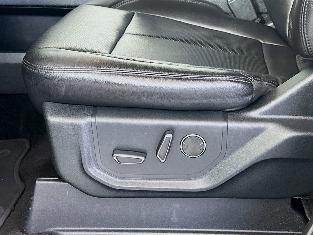 Used 2019 Ford Expedition XLT w/ Equipment Group 202A image 22