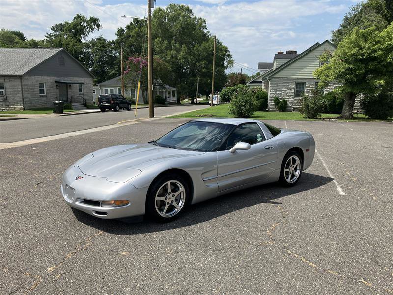Used 2002 Chevrolet Corvette Coupe w/ Preferred Equipment Group2 image 3