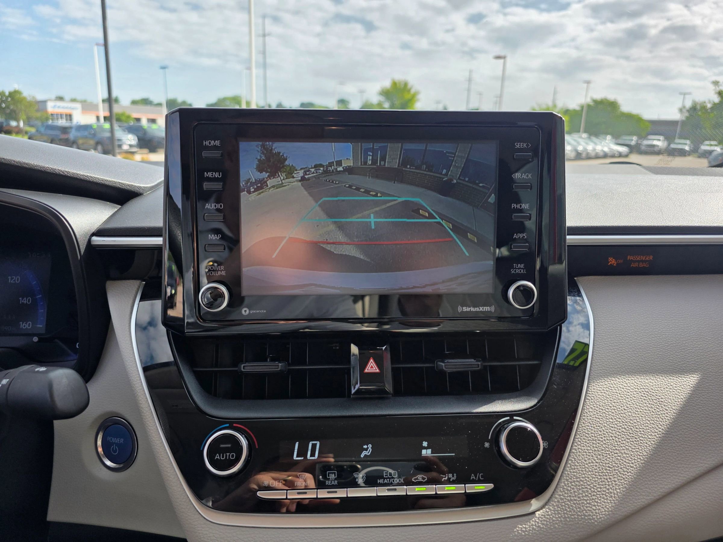 Used 2022 Toyota Corolla LE image 13