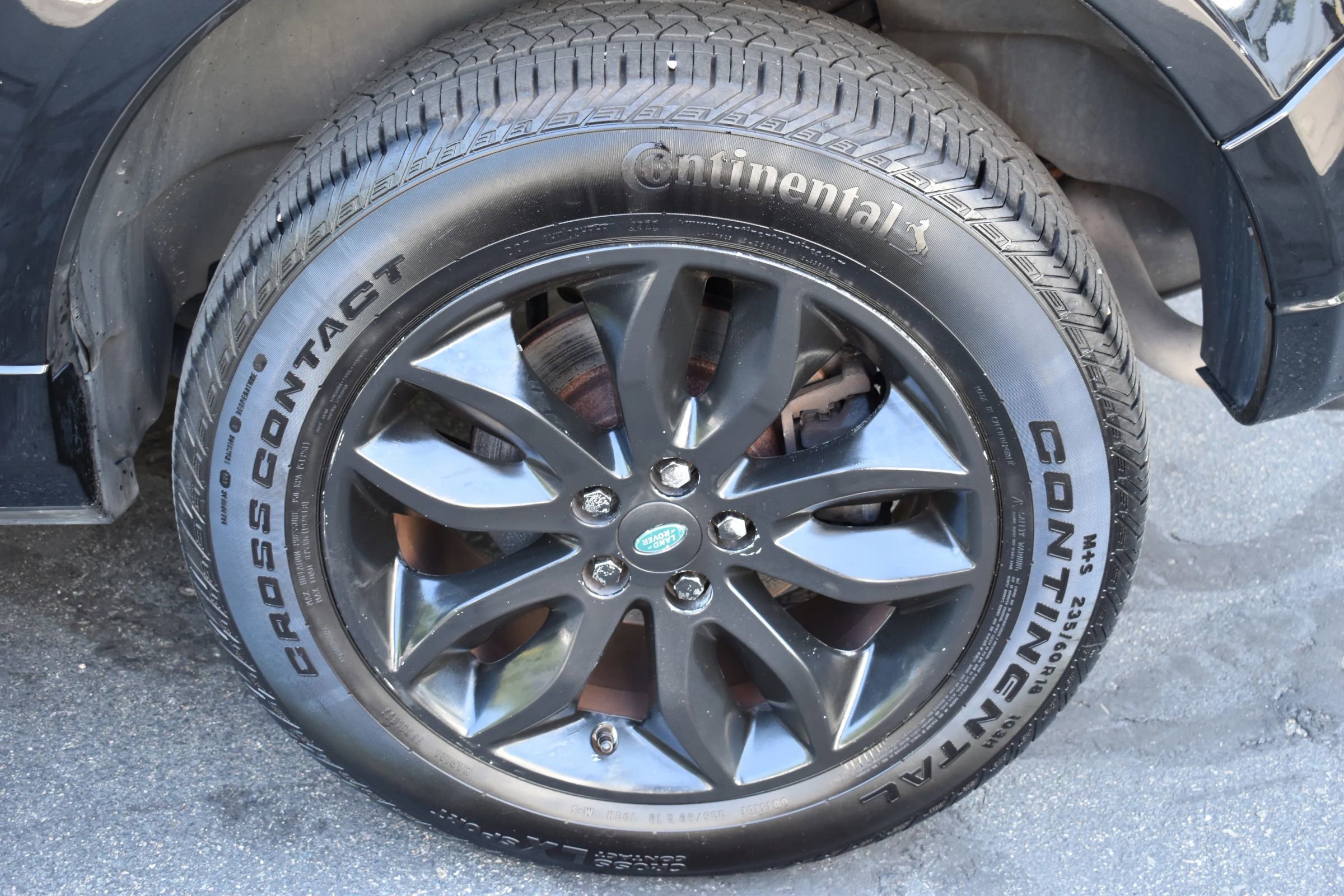 Used 2013 Land Rover LR2 HSE image 39