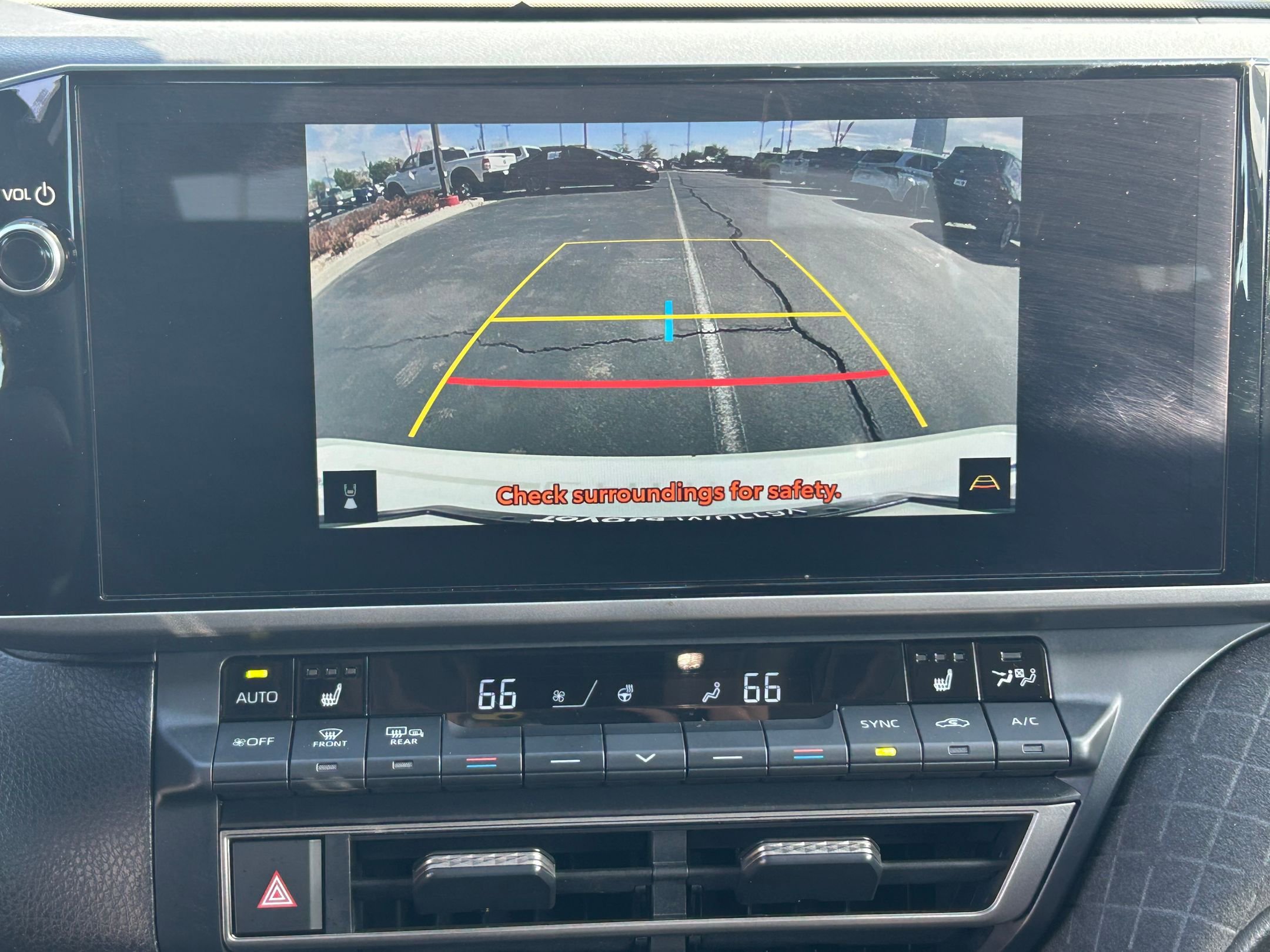 Used 2025 Toyota Camry XLE image 21