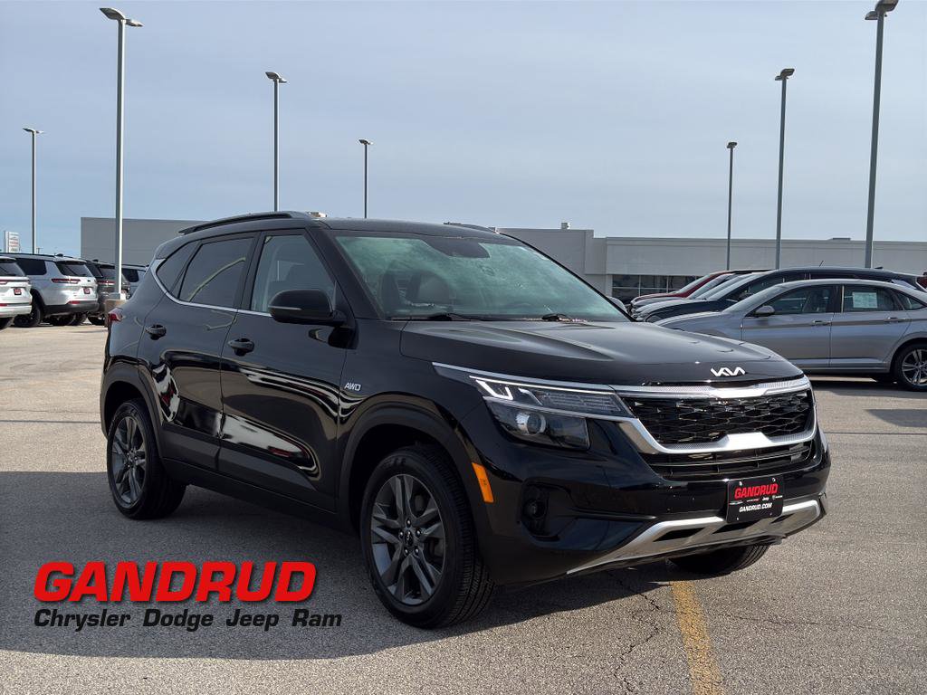 Used 2023 Kia Seltos S