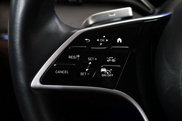 Used 2024 Mercedes-Benz GLE 450e 4MATIC w/ Driver Assistance Package image 4