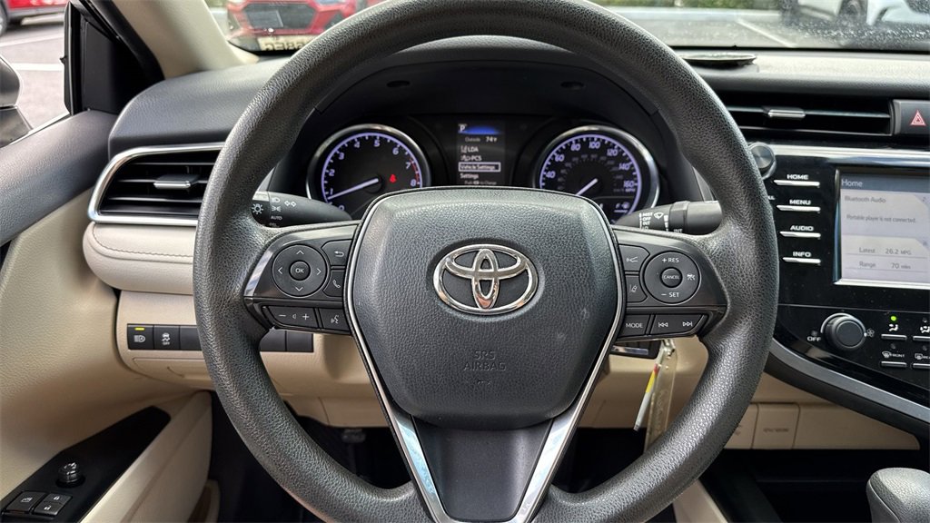 Used 2018 Toyota Camry LE image 49
