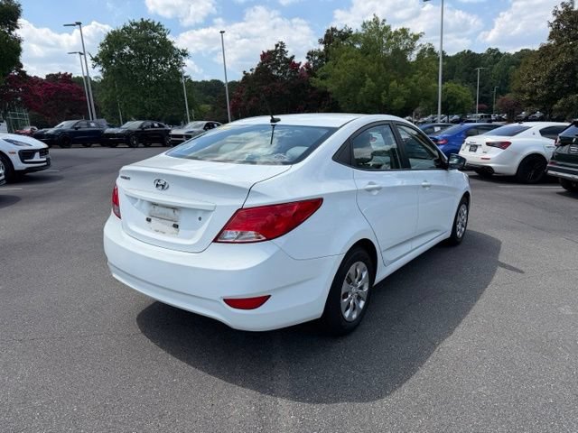 Used 2016 Hyundai Accent SE FWD image 4