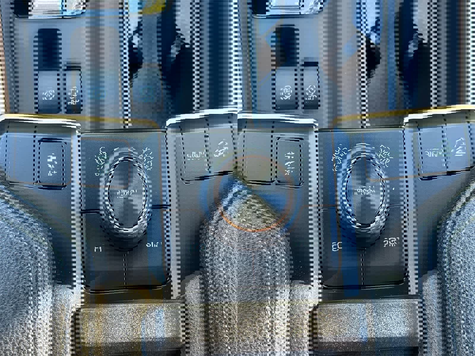 Used 2025 Toyota Grand Highlander AWD Hybrid image 22