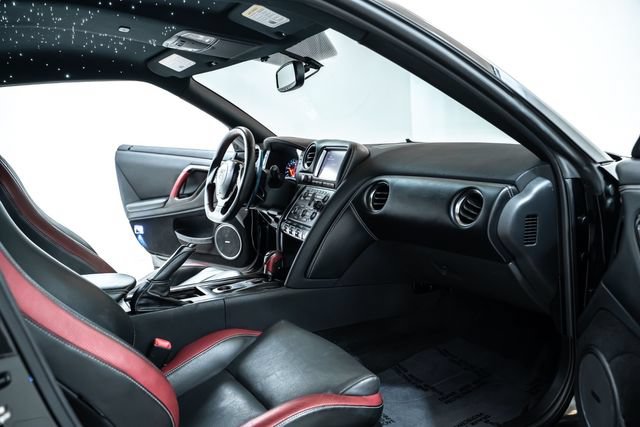 Used 2015 Nissan GT-R Black Edition AWD/4WD image 24