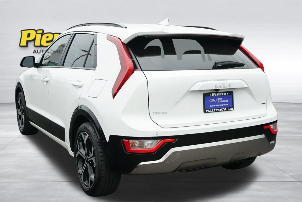 Used 2025 Kia Niro EX Touring FWD image 8