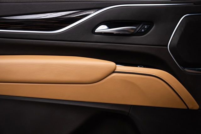 Used 2021 Cadillac Escalade ESV Premium Luxury image 28