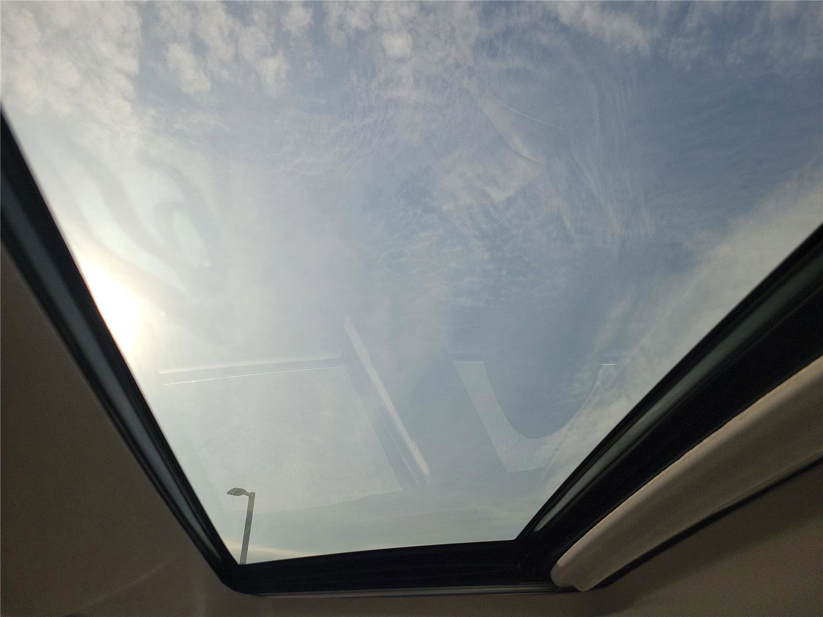 Used 2016 Toyota Avalon Limited w/ Toyota Safety Sense Package image 31