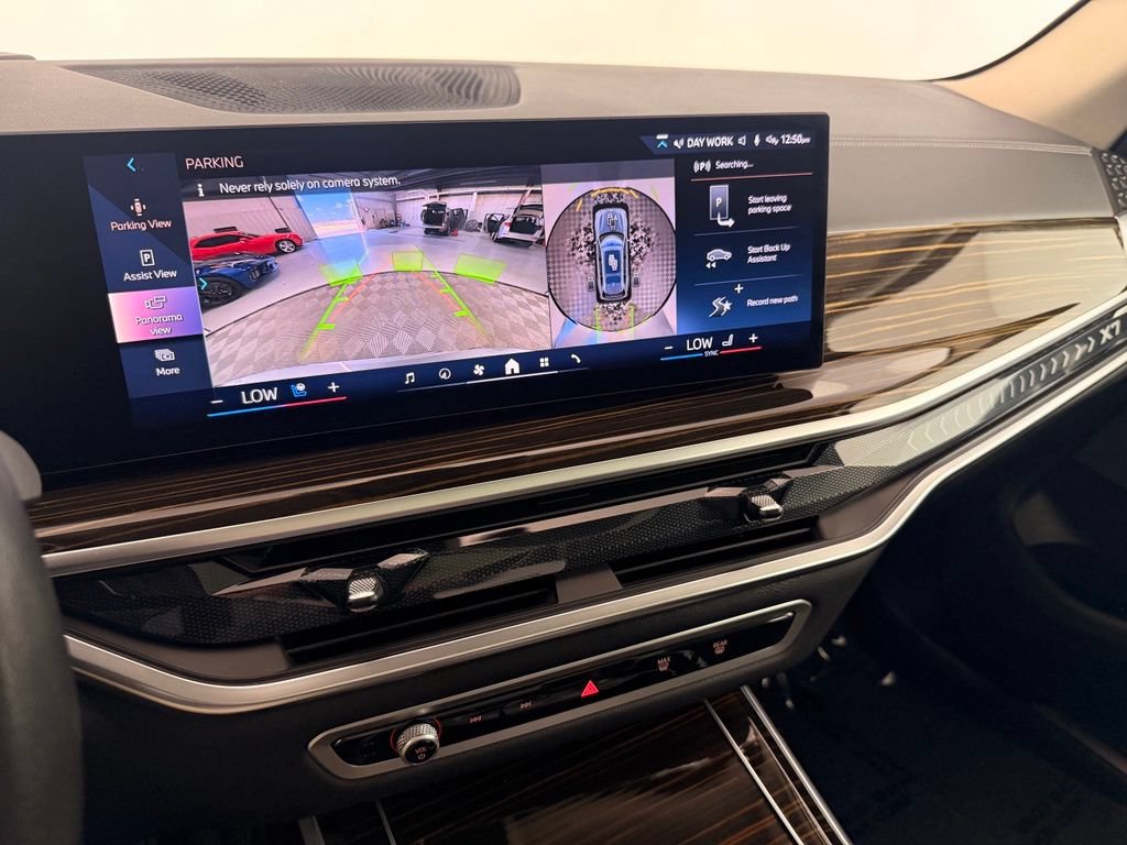 Used 2026 BMW X7 xDrive40i AWD/4WD image 47