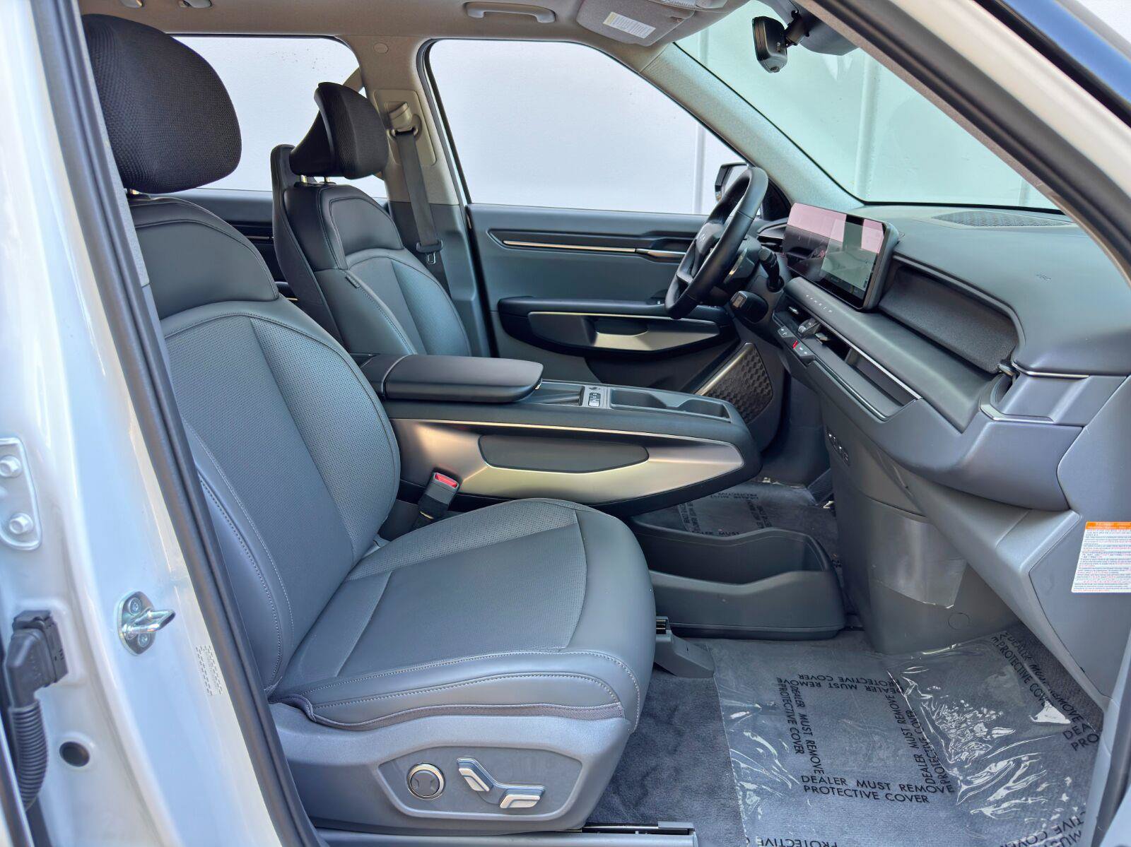 Used 2026 Kia EV9 Light RWD image 15