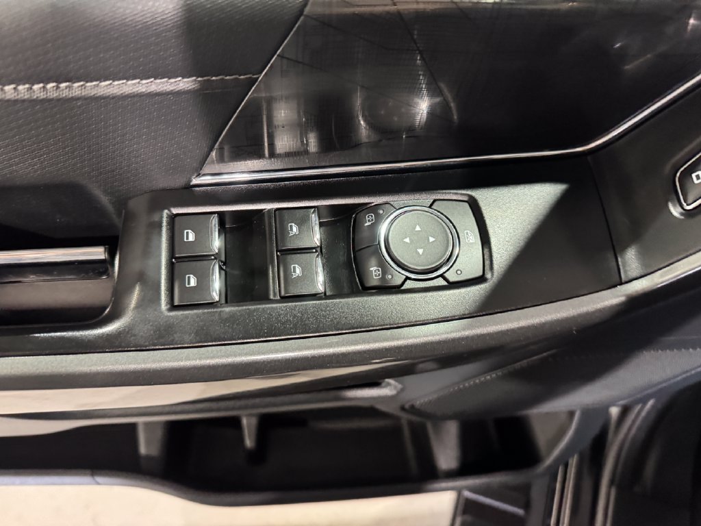 Used 2022 Ford F150 XLT w/ Equipment Group 301A Mid AWD/4WD image 18