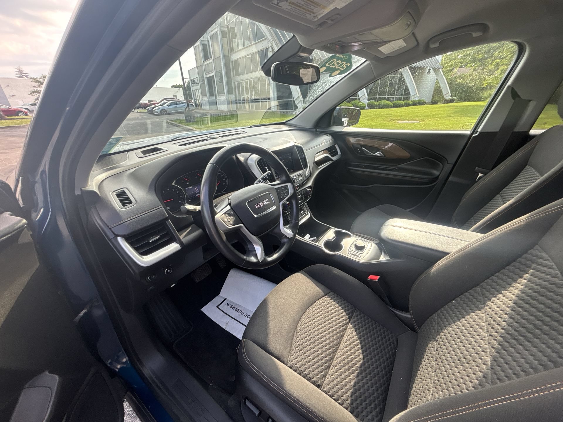 Certified 2020 GMC Terrain SLE w/ Driver Convenience Package FWD image 10