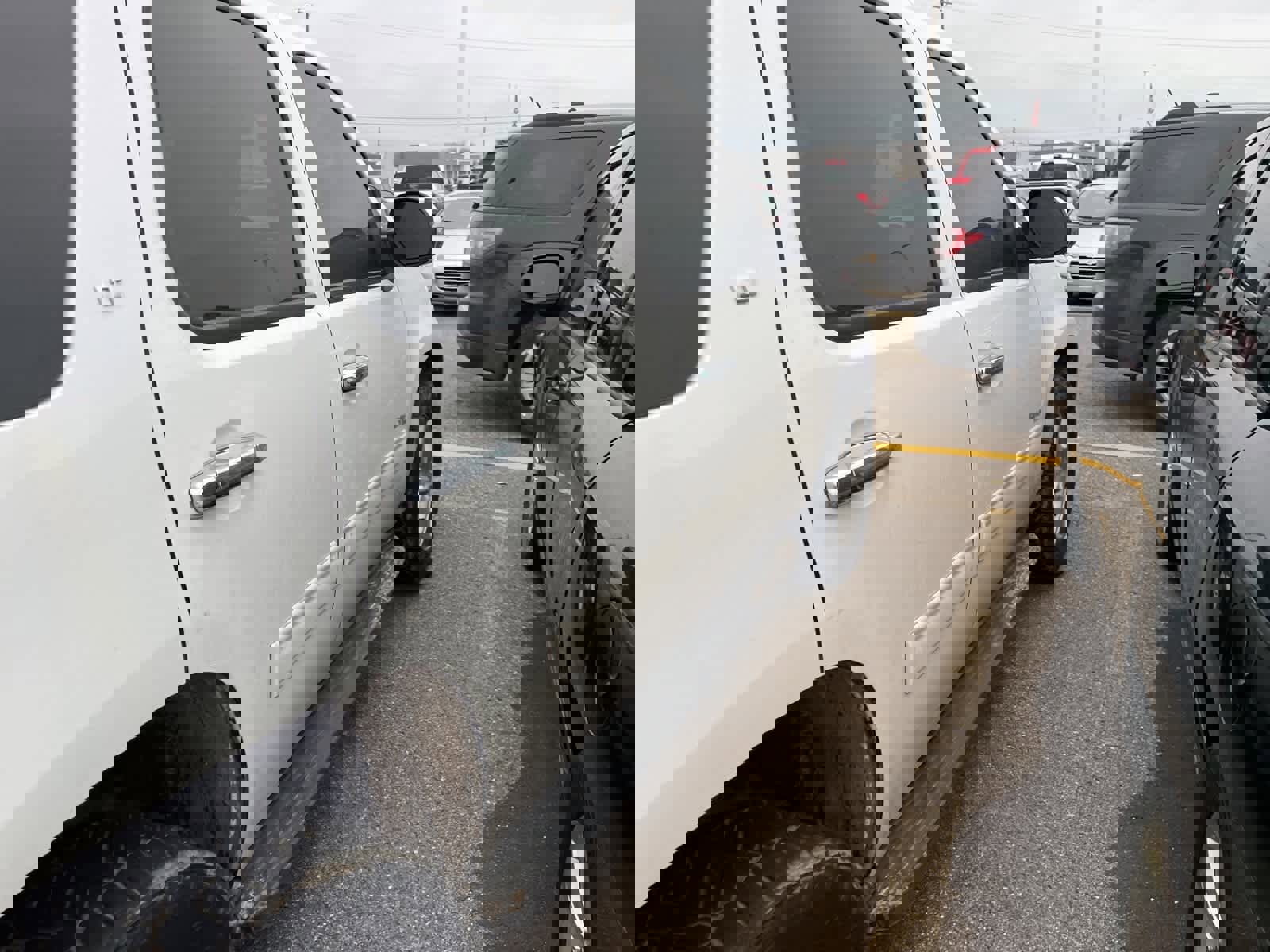 Used 2013 Chevrolet Tahoe LT image 17