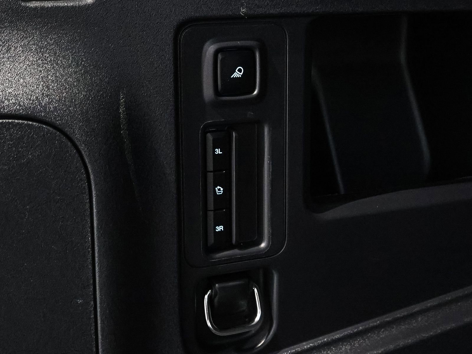 Certified 2025 Ford Expedition Active image 18