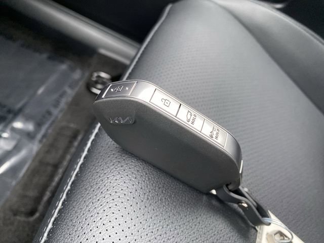 New 2026 Kia Sportage EX image 33