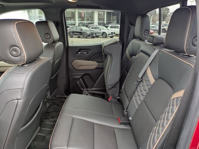 Used 2023 GMC Canyon Denali image 29