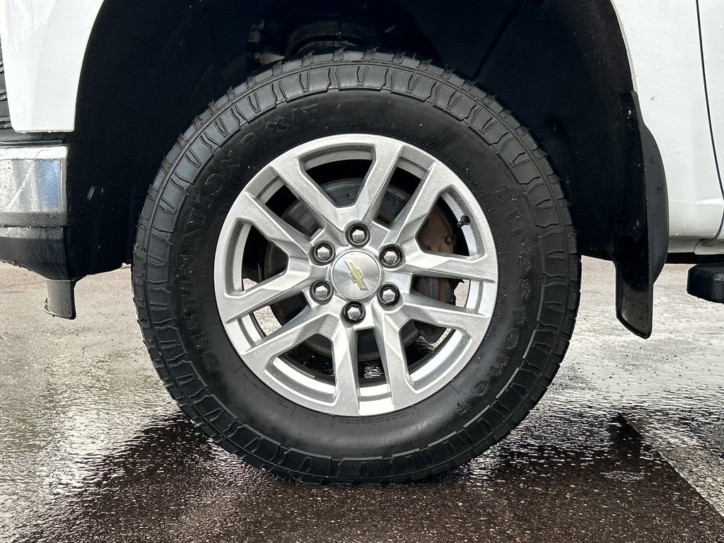 Used 2020 Chevrolet Silverado 1500 LT w/ All-Star Edition AWD/4WD image 24