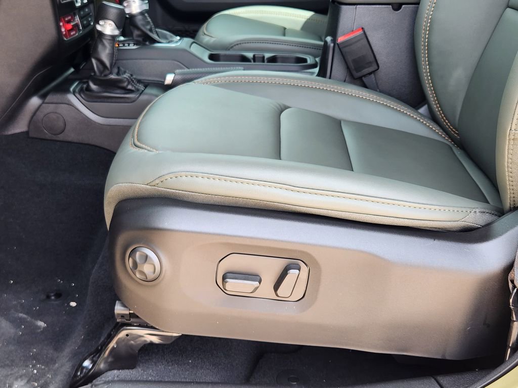 New 2026 Jeep Gladiator Mojave AWD/4WD image 17