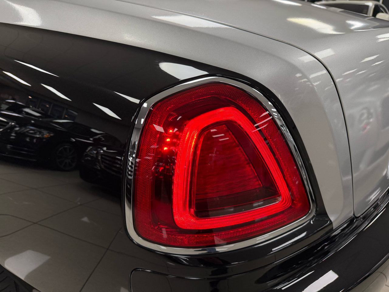 Used 2014 Rolls-Royce Ghost image 26