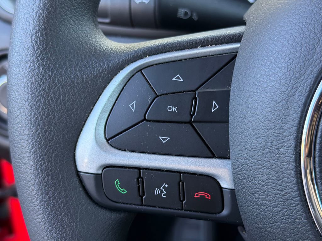 Used 2023 Jeep Renegade Latitude image 24